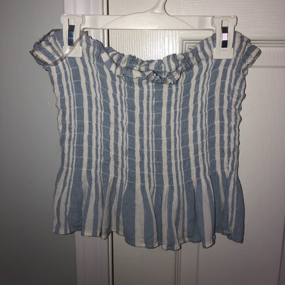 American Eagle Outfitters Tops - strapless cropped top